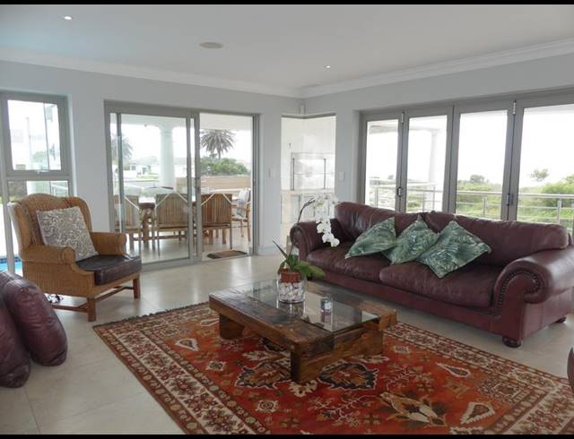 4 BEDROOM HOUSE FOR SALE IN SHELLEY POINT